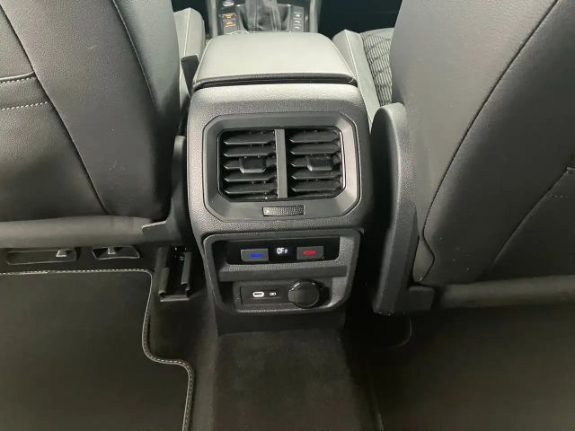 Volkswagen Tiguan 4Motion DSG R-Line