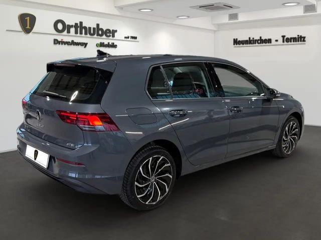 Volkswagen Golf DSG Life