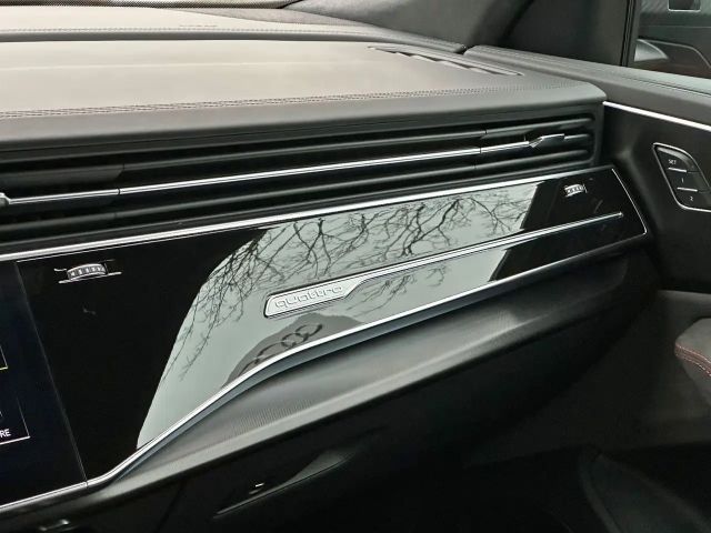 Audi RS Q8 Performance