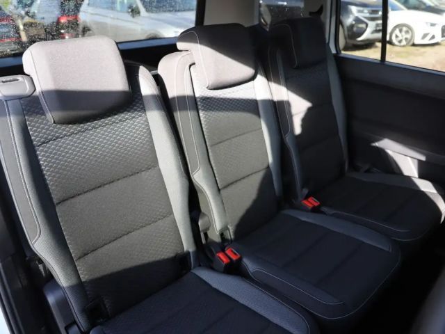 Volkswagen Touran 1.5 TSI DSG