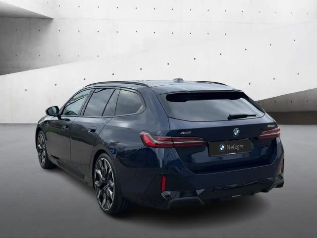 BMW 540 540d M-Sport Touring xDrive