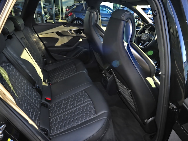 Audi RS4 Avant Quattro