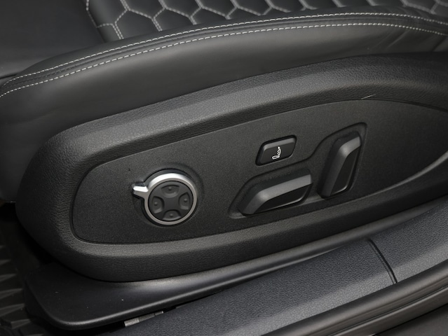 Audi RS4 Avant Quattro