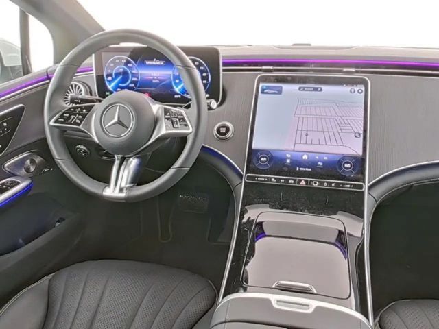 Mercedes-Benz EQE 300 Sedan