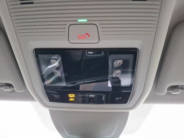 Volkswagen Golf DSG Golf VIII Style Variant