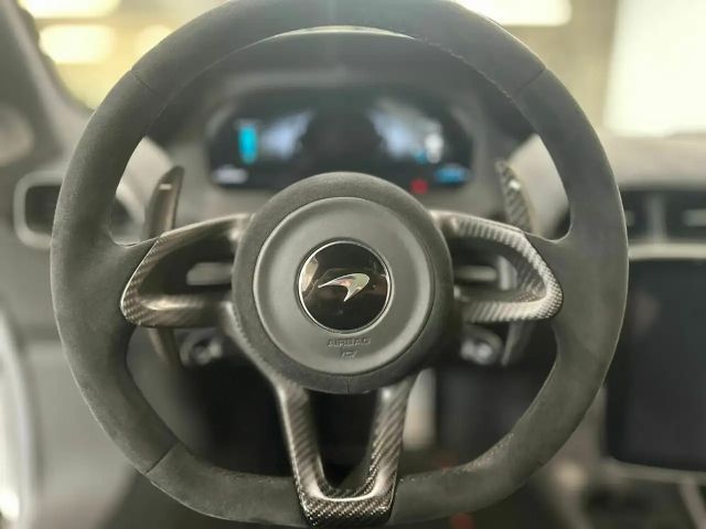 McLaren Artura Artura / Ice Silver / Carbon Fibre / 1.99% Leasing