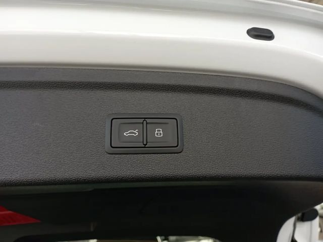 Audi A3 30 TFSI Sedan