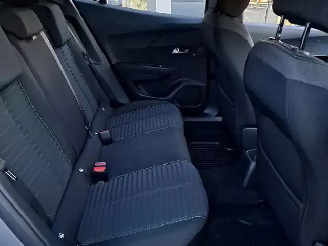 Peugeot 2008 PureTech Style