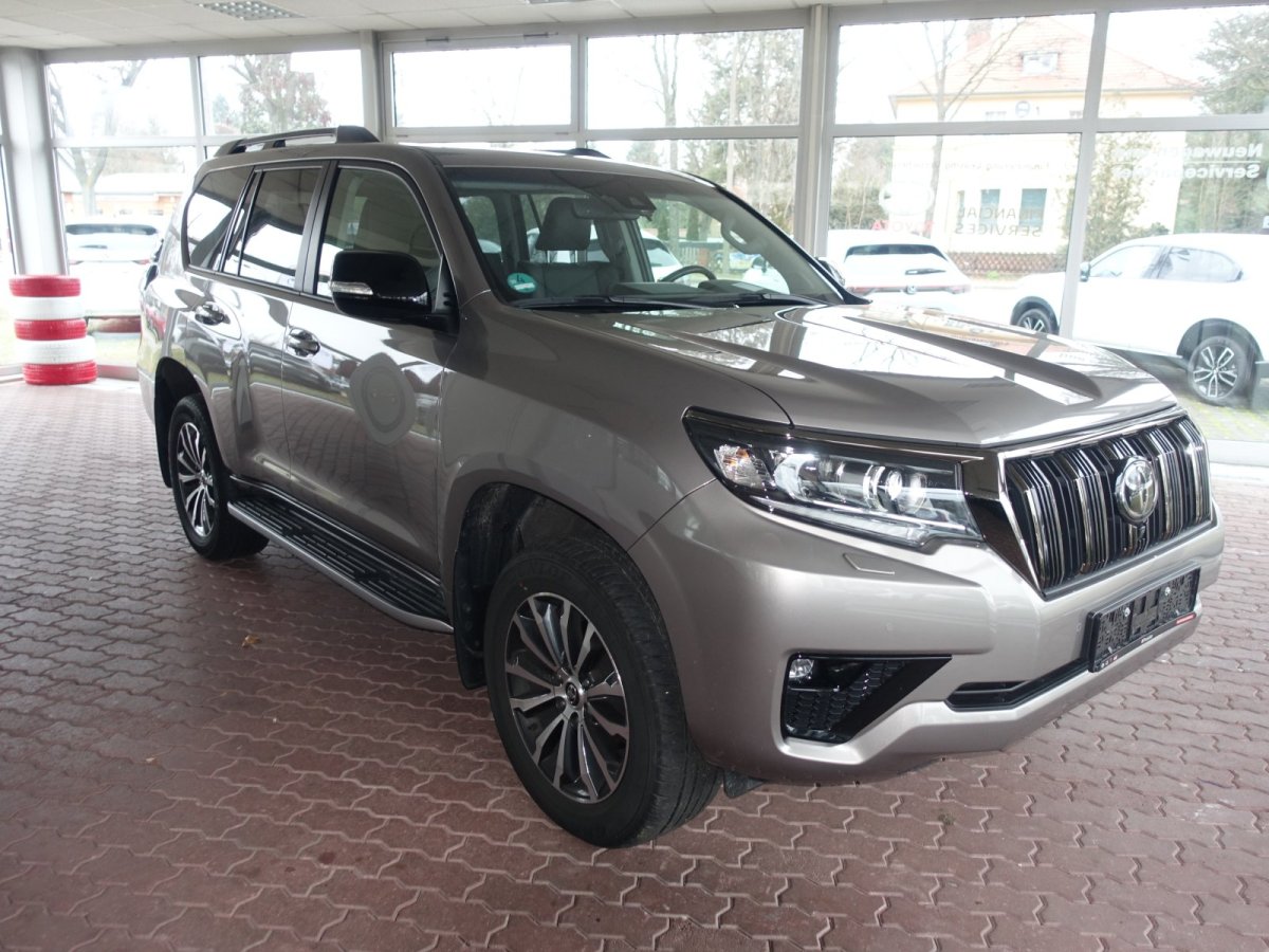 Toyota Land Cruiser 5-deurs Plus