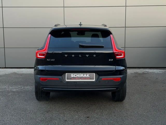 Volvo XC40 Dark Plus