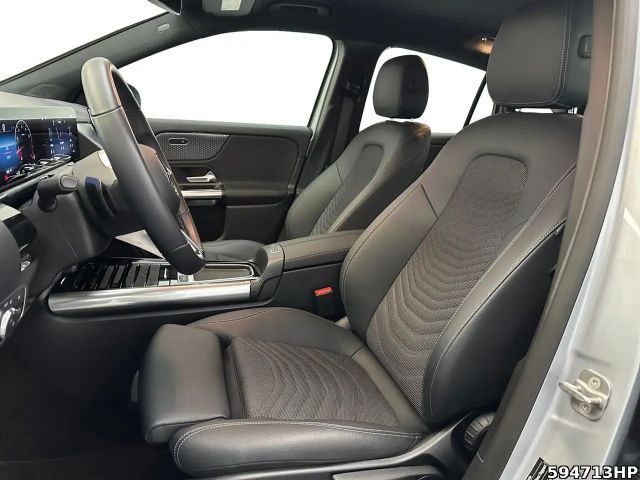 Mercedes-Benz GLA 200 Progressive