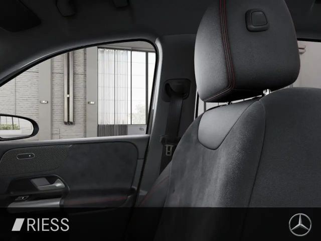 Mercedes-Benz B 250 4MATIC AMG Line