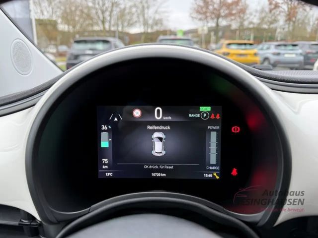 Fiat 500e 3+1+Klimaaut.+Keyless+Tempomat+Schildererkennung