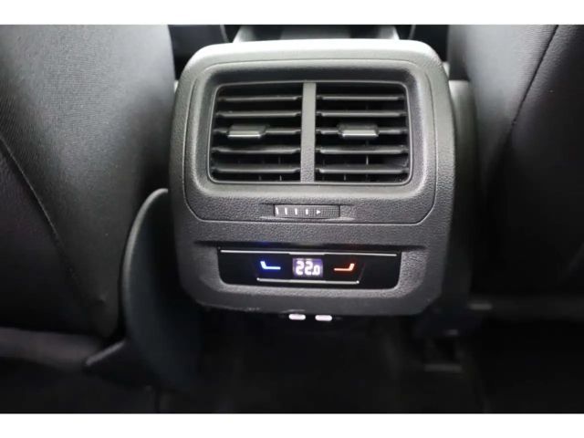 Volkswagen Touran 1.5 TSI DSG Highline Style