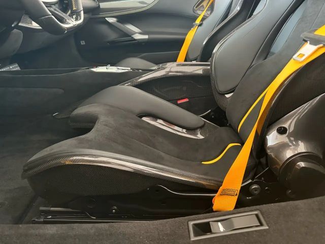 Ferrari SF90 Assetto Fiorano Spider