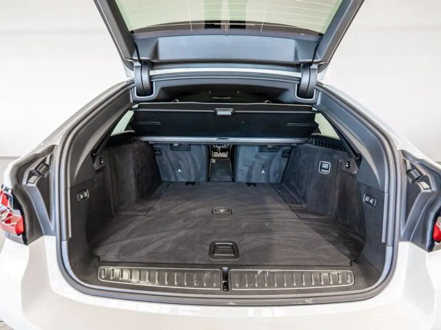 BMW 530 530d M-Sport Touring