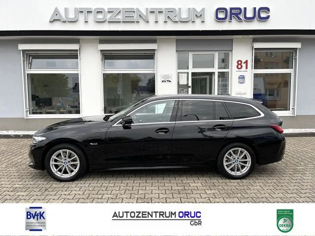 BMW 330 330e Touring xDrive