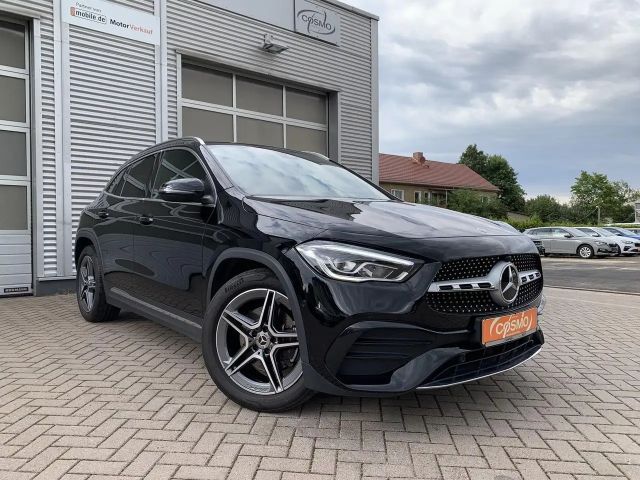 Mercedes-Benz GLA 220 AMG Line GLA 220 d