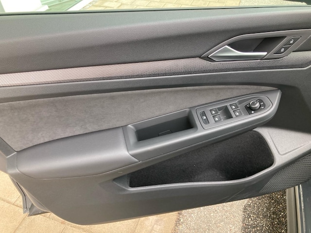 Volkswagen Golf 2.0 TSI DSG Golf VIII