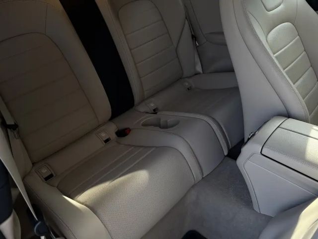 Mercedes-Benz C 200 AMG Line Coupé