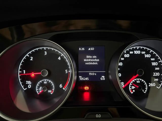 Volkswagen Touran 2,0 TDI *NAVI*ACC*AHK*PANO*PDC vo/hi*Elektr. He...