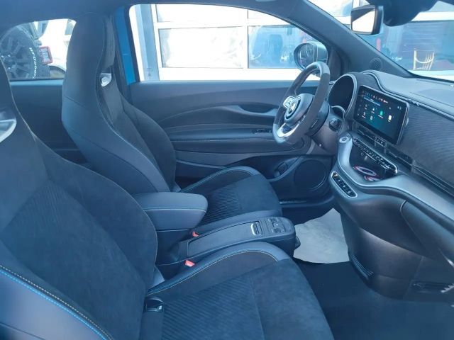 Abarth 500e Scorpionissima