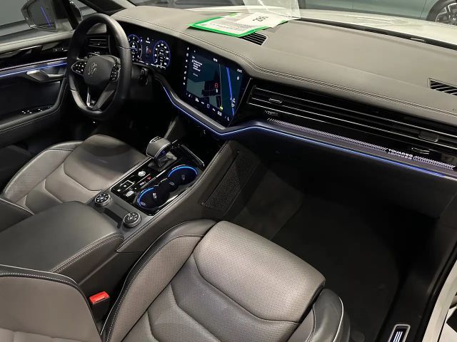 Volkswagen Touareg R-Line Style