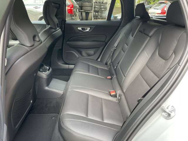 Volvo V60 AWD Dark Plus Recharge T8