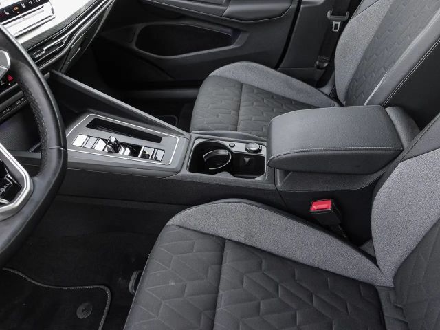 Volkswagen Golf 2.0 TDI DSG Life Variant