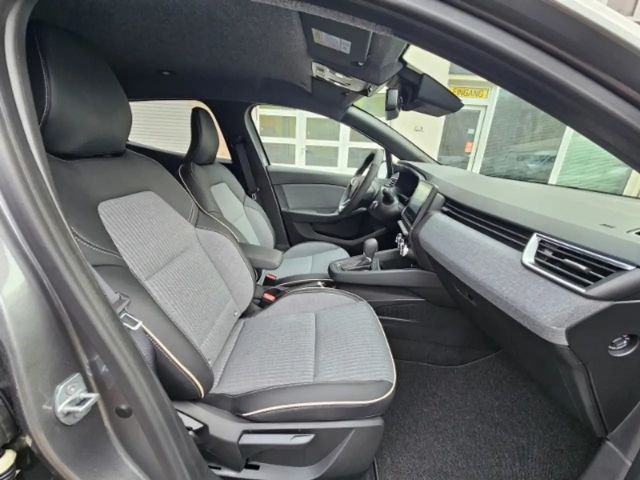 Renault Clio E-Tech Hybrid Techno