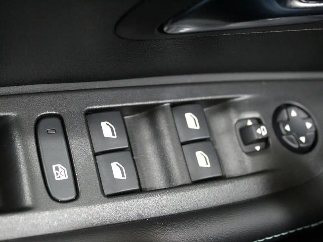 Peugeot 208 Allure Pack PureTech