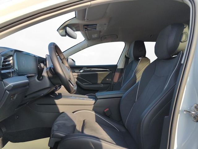 Volkswagen Passat 1.5 eTSI Business Variant