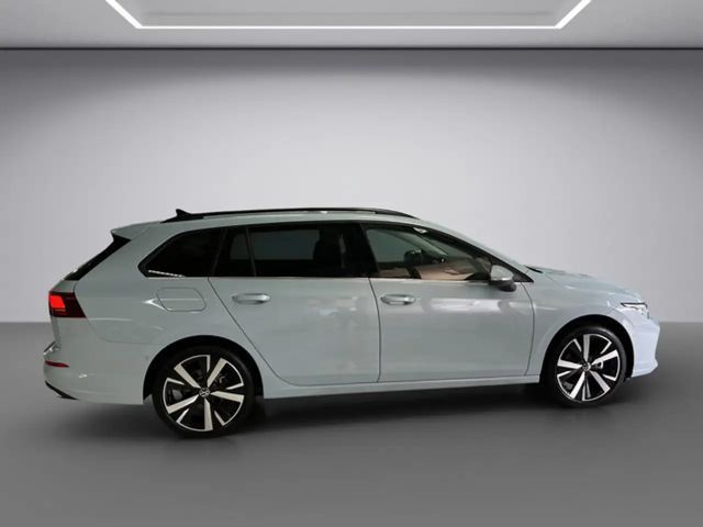 Volkswagen Golf Style Variant