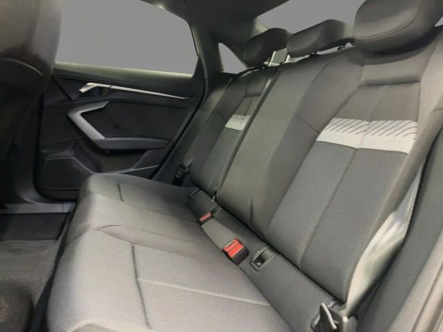 Audi A3 30 TFSI Sedan