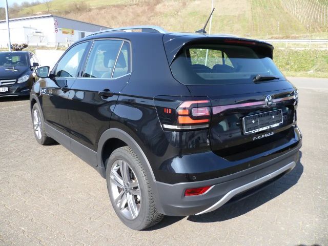 Volkswagen T-Cross Style