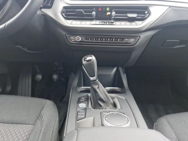 BMW 118 118i Advantage pakket Sedan