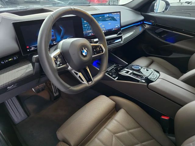 BMW 520 520d M-Sport Touring xDrive