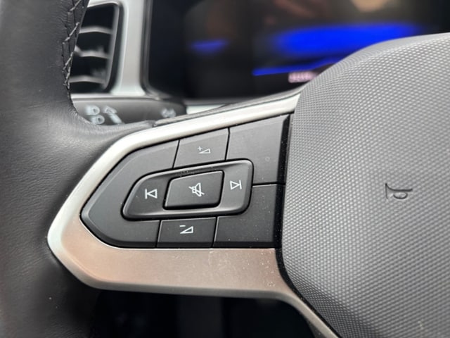 Volkswagen T-Roc 1,0l TSI 116 PS Navi LED Sitzheizung