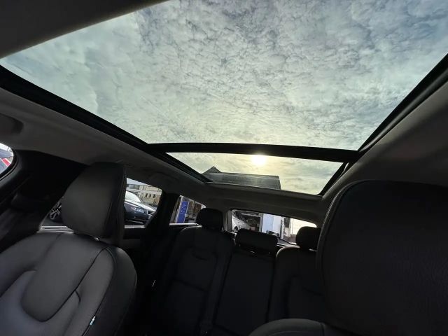 Volvo V90 AWD Plus T6