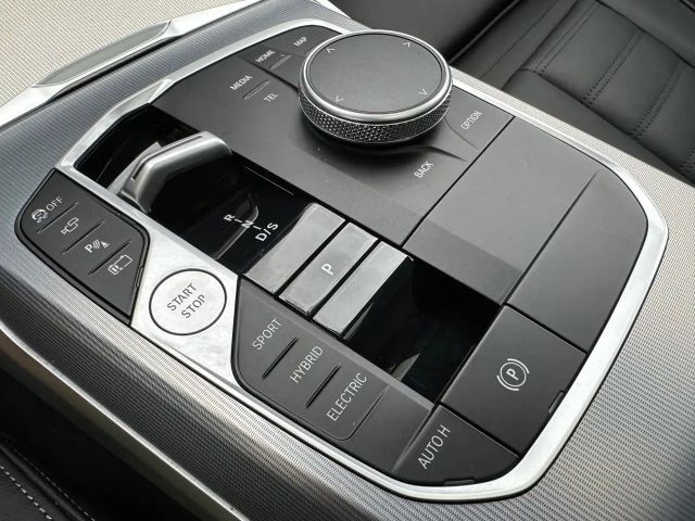 BMW 330 330e Touring xDrive