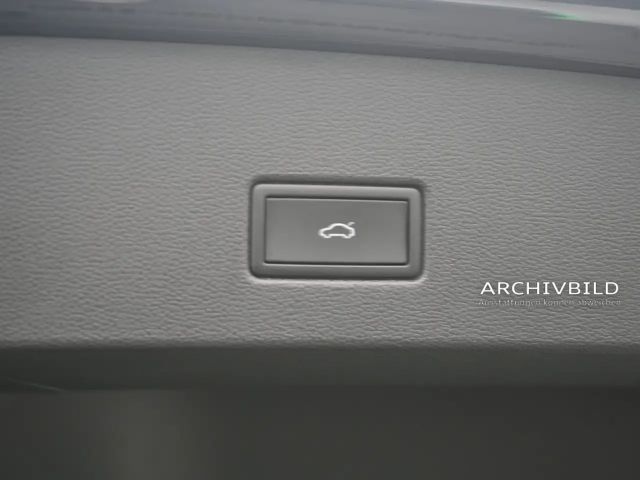 Volkswagen T-Roc R PANO MATRIX AKRAPOVIC LEDER AHK ACC N