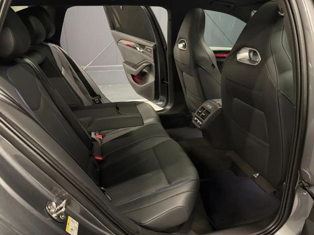 Volkswagen Passat 4Motion R-Line Variant