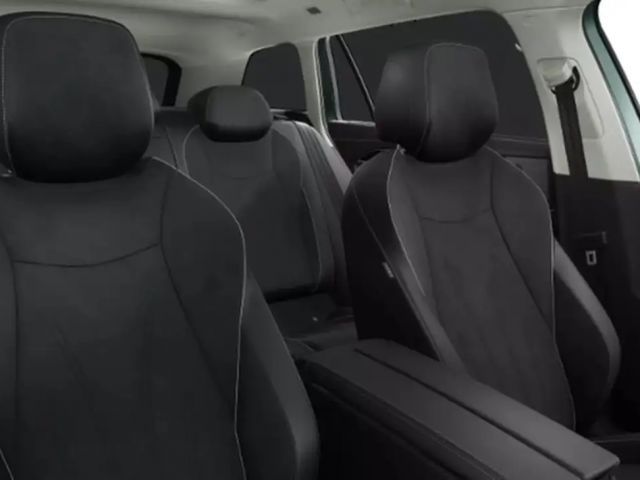 Volkswagen Passat 1.5 eTSI Business DSG Variant