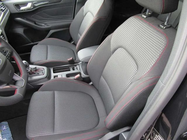 Ford Focus EcoBoost ST Line Wagon