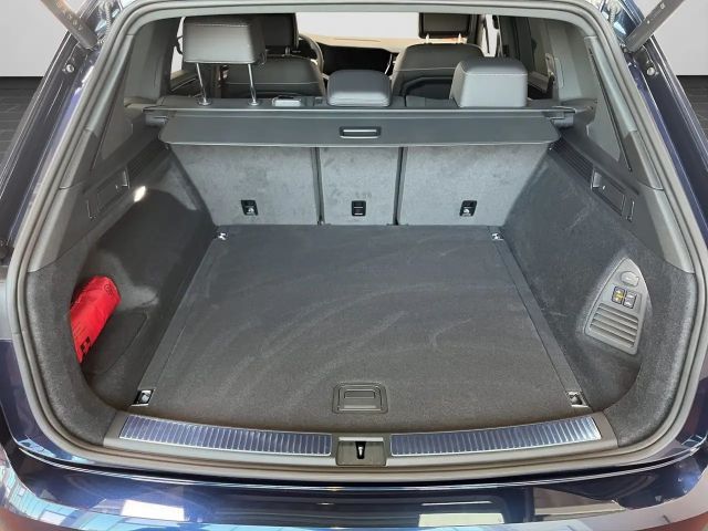 Volkswagen Touareg Touareg 3.0  R-L  DT210TDI A8A