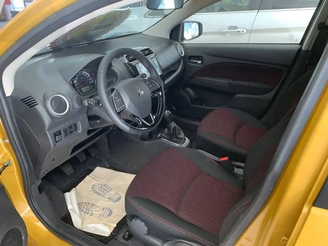 Mitsubishi Space Star Star