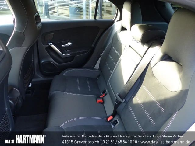 Mercedes-Benz A 200 AMG Line