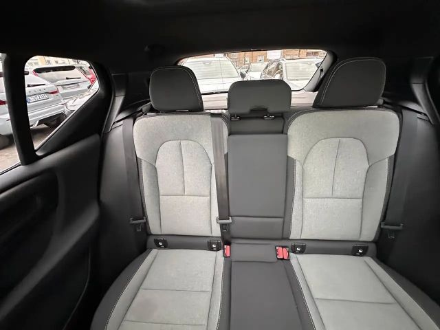 Volvo XC40 B3 PlusBlackEdition,Pano,20'',360°,BLIS,ACC