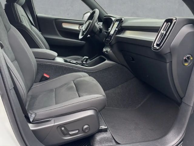 Volvo XC40 Dark Plus