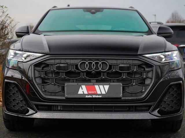 Audi Q8 S-Line